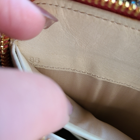 Prada Wallet - Picture 10 of 11